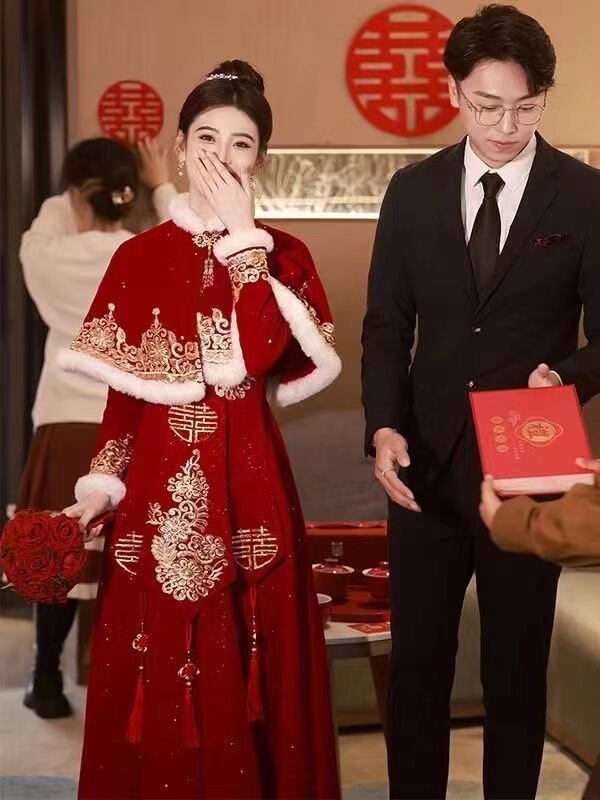 New Style Wedding Dress for the Bride, Winter Padded and Thickened Chinese-Style Cheongsam, Wedding Banquet Dress, Xiuhe Two-Way Wear New Style Wedding Dress for the Bride, Winter Padded and Thickened Chinese-Style Cheongsam, Wedding Banquet Dress, Xiuhe Two-Way Wear