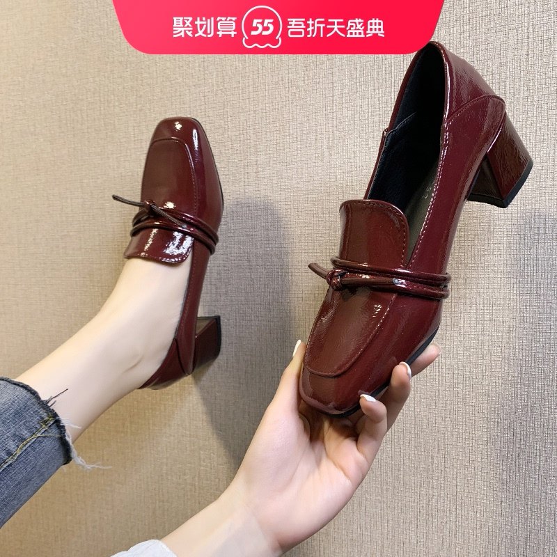Chunky heel small leather shoes women 2021 spring new item retro black soft leather high-heeled shoes British style with loafers