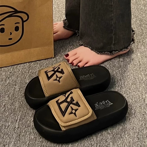 Слайдеры на платформе, тапочки, обувь, модная подходит с юбкой для выхода на улицу