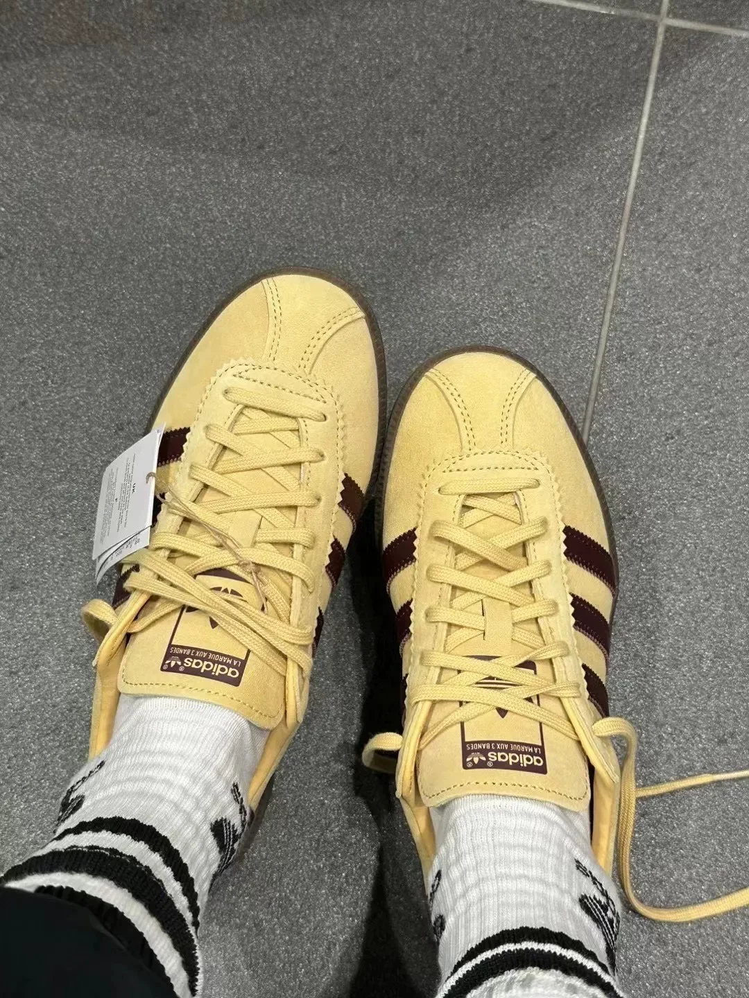 Кеды мужские и женские повседневные низкого топа Adidas Originals Bermuda розовый, синий и фиолетовый GY7386