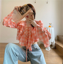 2020 fashion trend design sense niche V collar plaid shirt female ruffle bubble sleeve drawstring short shirt