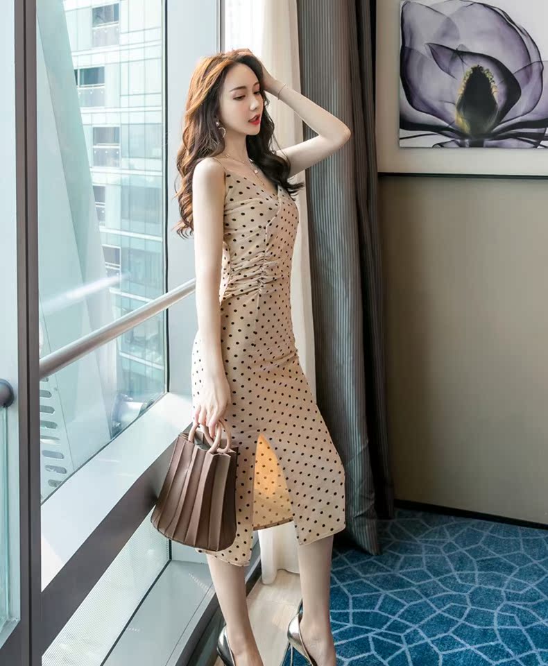 Rất đẹp cổ tích Pháp váy 2019 khí chất mùa hè gợi cảm của phụ nữ túi hip sóng điểm sling váy dài phần - Váy eo cao 	váy hạ eo xếp ly	
