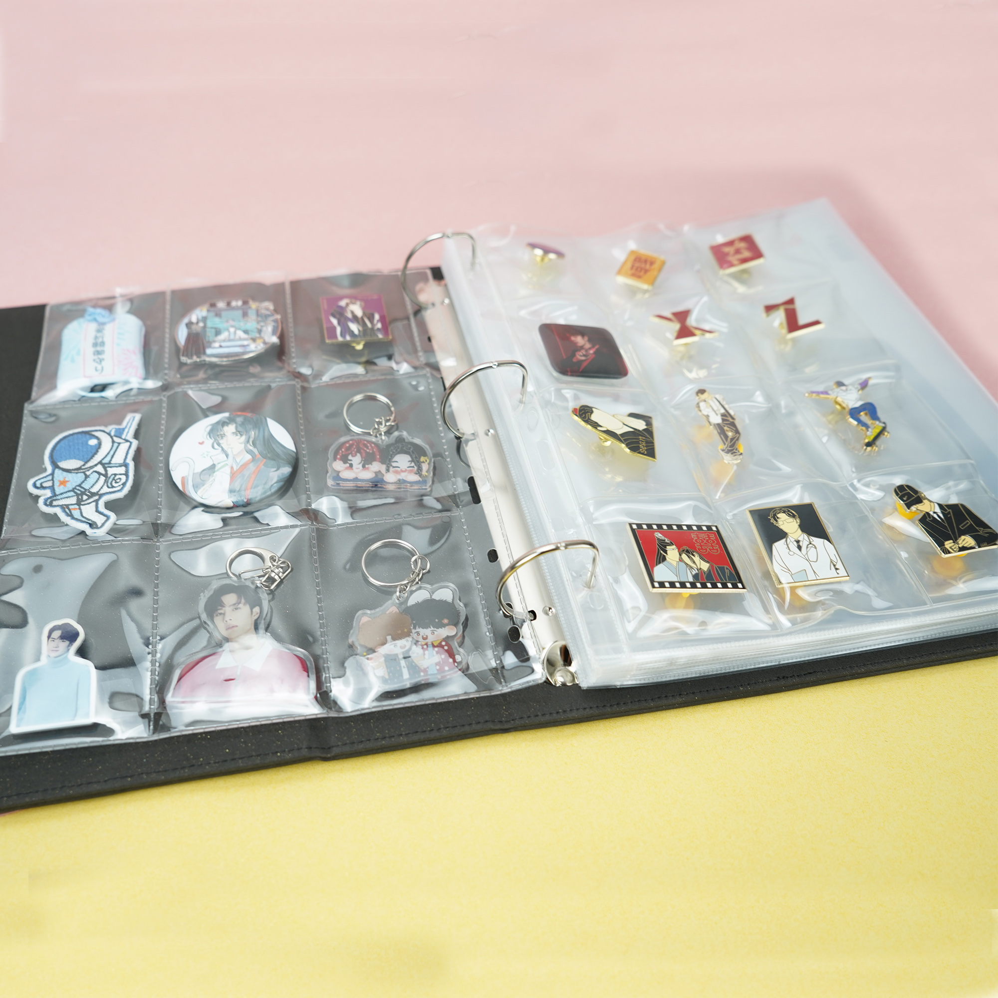 Bar Chi Storage Book Loose-leaf Metal Badge Storage Box Badge Love Bean Standing Brand Star Chasing Peripheral Keychain Storage Book