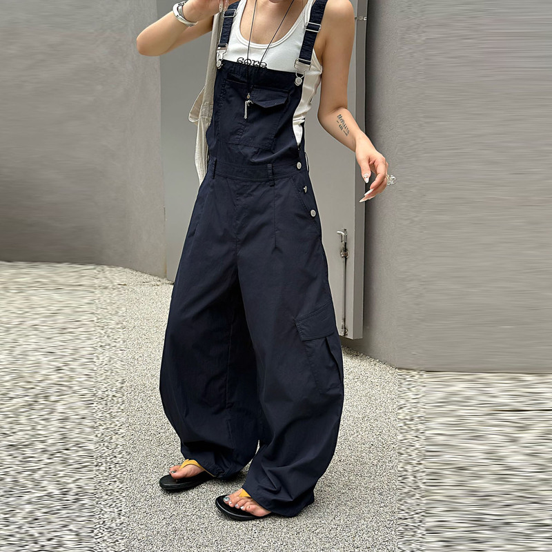 Korean-Style European Fashion Navy Blue Workwear Overalls for Women, Summer 2026 New Versatile Layered Casual Balloon Pants Korean-Style European Fashion Navy Blue Workwear Overalls for Women, Summer 2026 New Versatile Layered Casual Balloon Pants