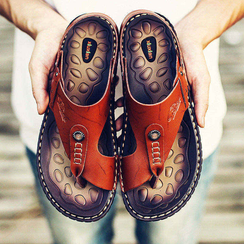 Slippers Male Trend Korean version 2022 New summer outdoor wearing personality Dual use Driving beach shoes Men's sandals