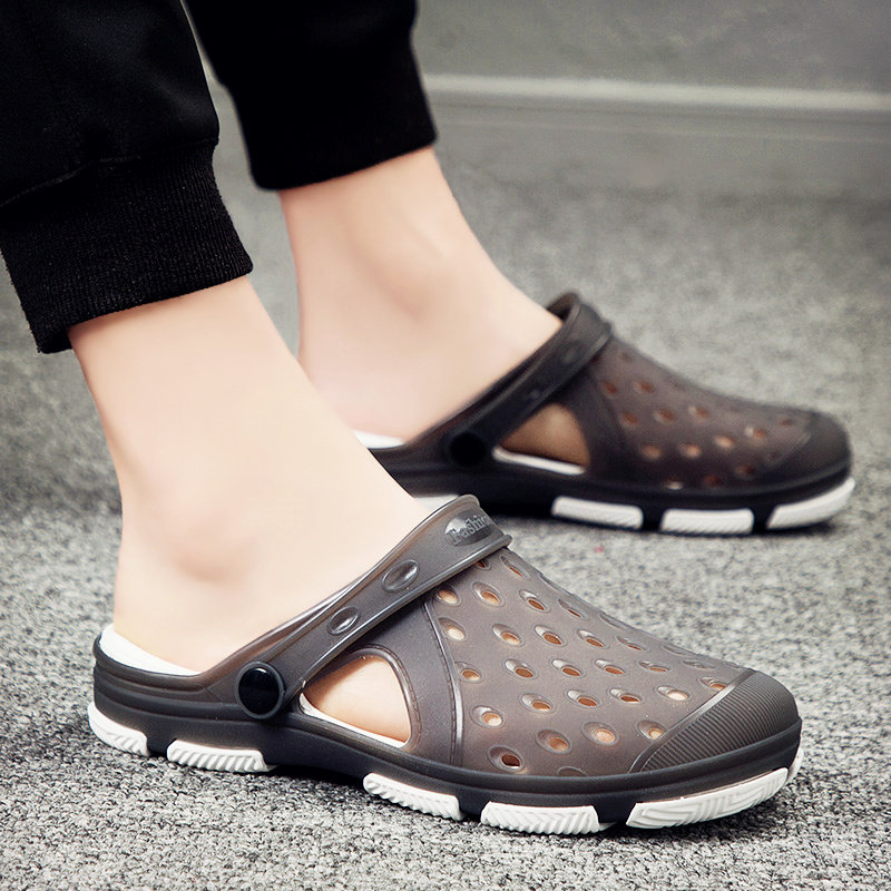 Semi-slipper male trend Korean version outdoor wearing personality Summer 2022 new Baotou beach dongle dongle shoes men sandals