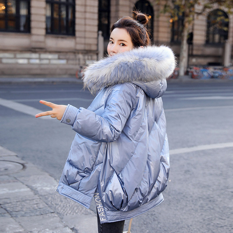 Small sub short cotton clothes Korean version loose 2021 winter new bright face down cotton clothing Thickened Bread cotton padded jacket
