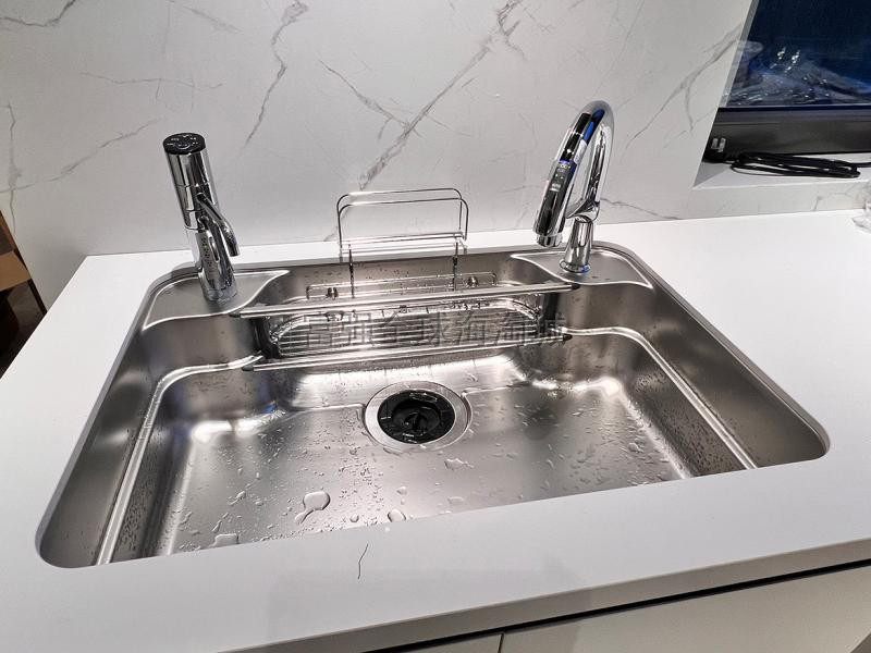 Spot Japan Imports LIXIL Lived Sink 3D Embossing Multifunction 304 Stainless Steel Kitchen Large Single Tank Kitchen Basin-Taobao