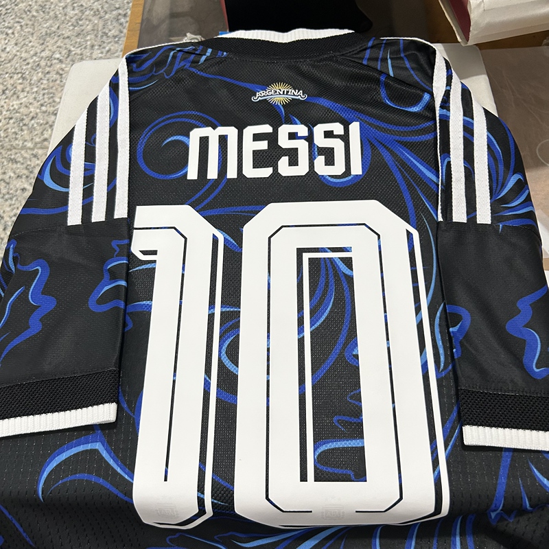 20 Argentina 26 National Team Away Short-Sleeve Player Version No. 10 Messi Lautaro Adult and Children's Football Jersey