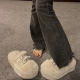 Высокие тапочки на платформе, демисезонная флисовая удерживающая тепло обувь, популярно в интернете, 2024 года