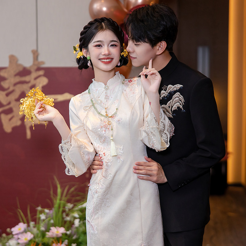 【Юэхуа】 Новое китайское свадебное платье cheongsam bride toast dress 2026 новое платье для помолвки с юбкой от задней двери, тонкое