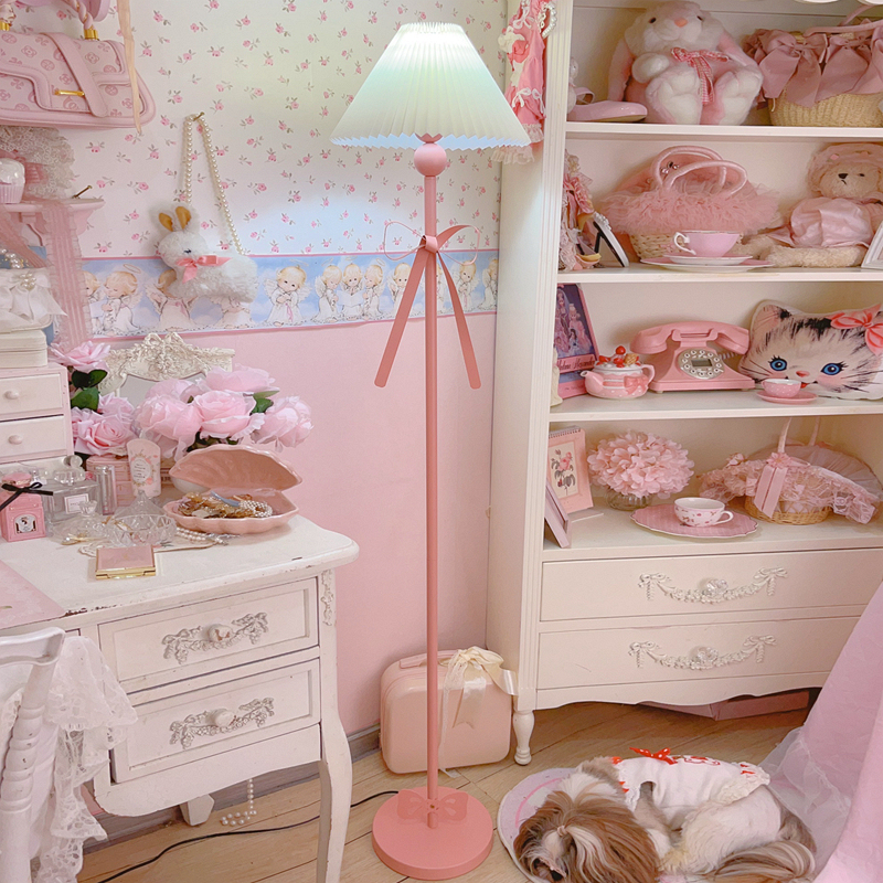 Princess Bow Floor Lamp Nordic Pastoral Style Girl Pink Room Bedside Girl's Bedroom Living Room Decoration Dormitory