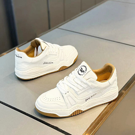 Great-looking men's shoes spring 2026 new youth height-increasing sneakers casual white shoes sports bread trendy shoes