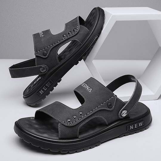 2025 New Trendy Sandals for Men Summer Outerwear Driving Sandals Anti-slip Soft Sole Wear-Resistant Dad Beach Sandals
