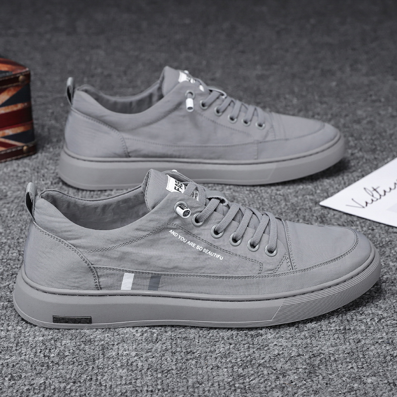 Old Beijing Cloth Shoes Summer Men's Shoes 2022 New Tide Sloth People A Foot Pedal Casual Driving Ice Silk Canvas Shoes