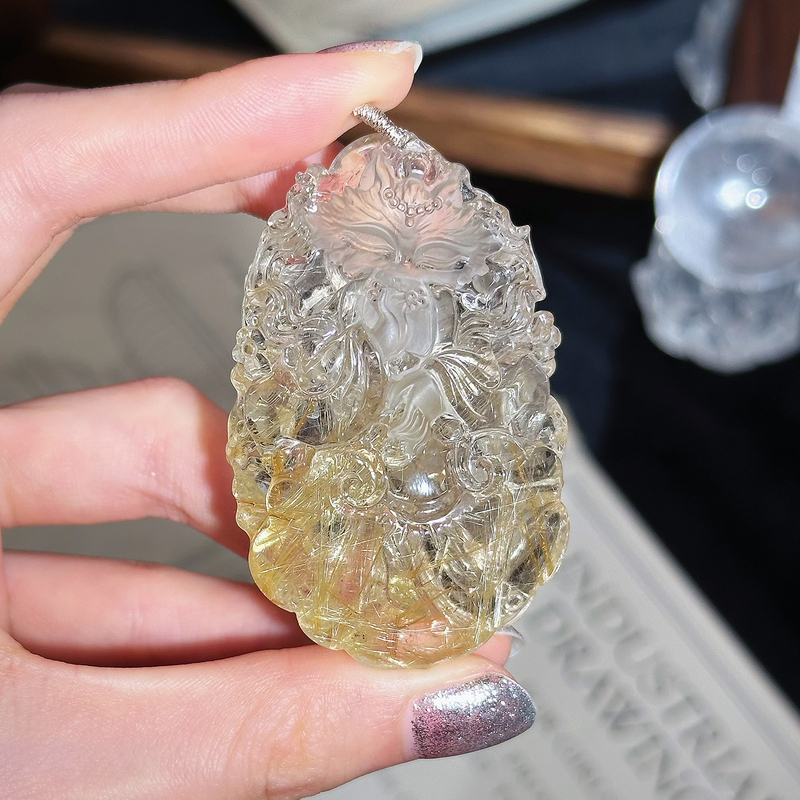 【Exquisitely Carved Immortal Fox Pendant】Collection of Hair Crystal Rabbit Hair Crystal Nine-Tailed Fox with Green Phantom Three-Dimensional Carving Pieces