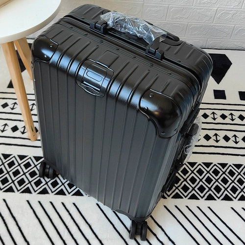 Высококачественный универсальный чемодан