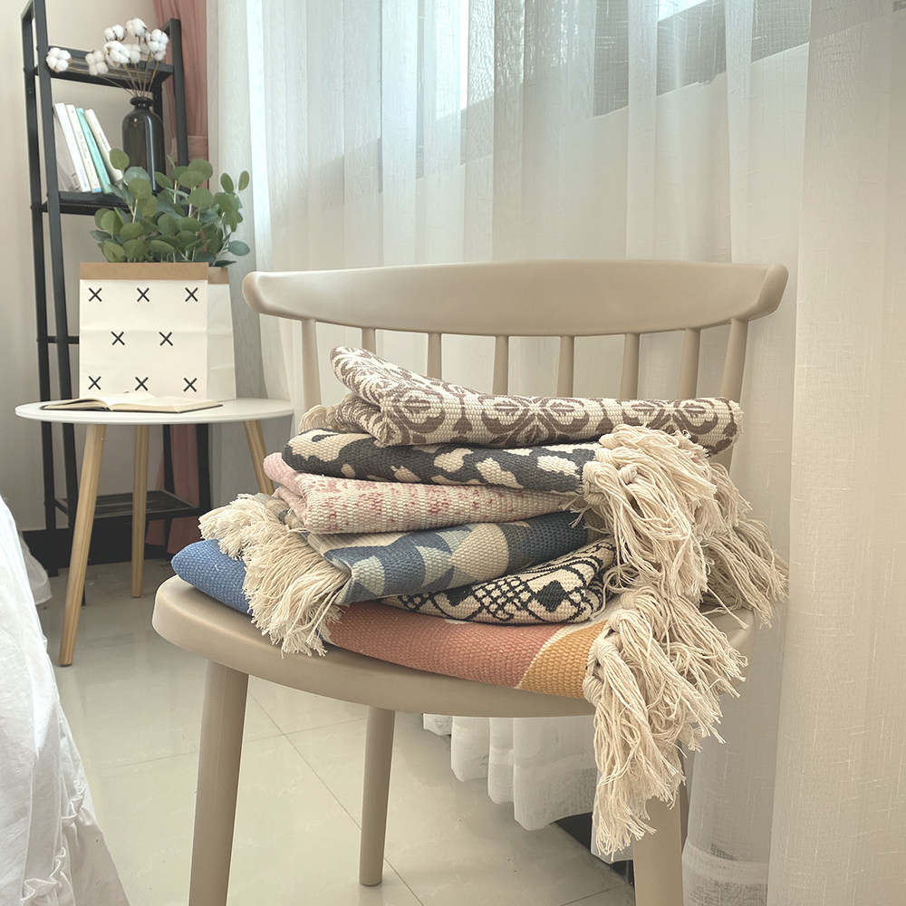 Factory clearance hand woven cotton and linen mat Mediterranean style door mat Powder room bedroom doormat