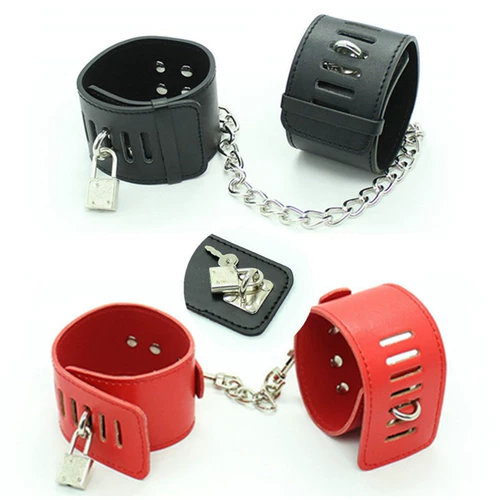 Меньшие кожаные наручники Альтернативные игрушки мужчины и женщины SM поставки флиртуют веселье, переплета, распах с цепью пачки