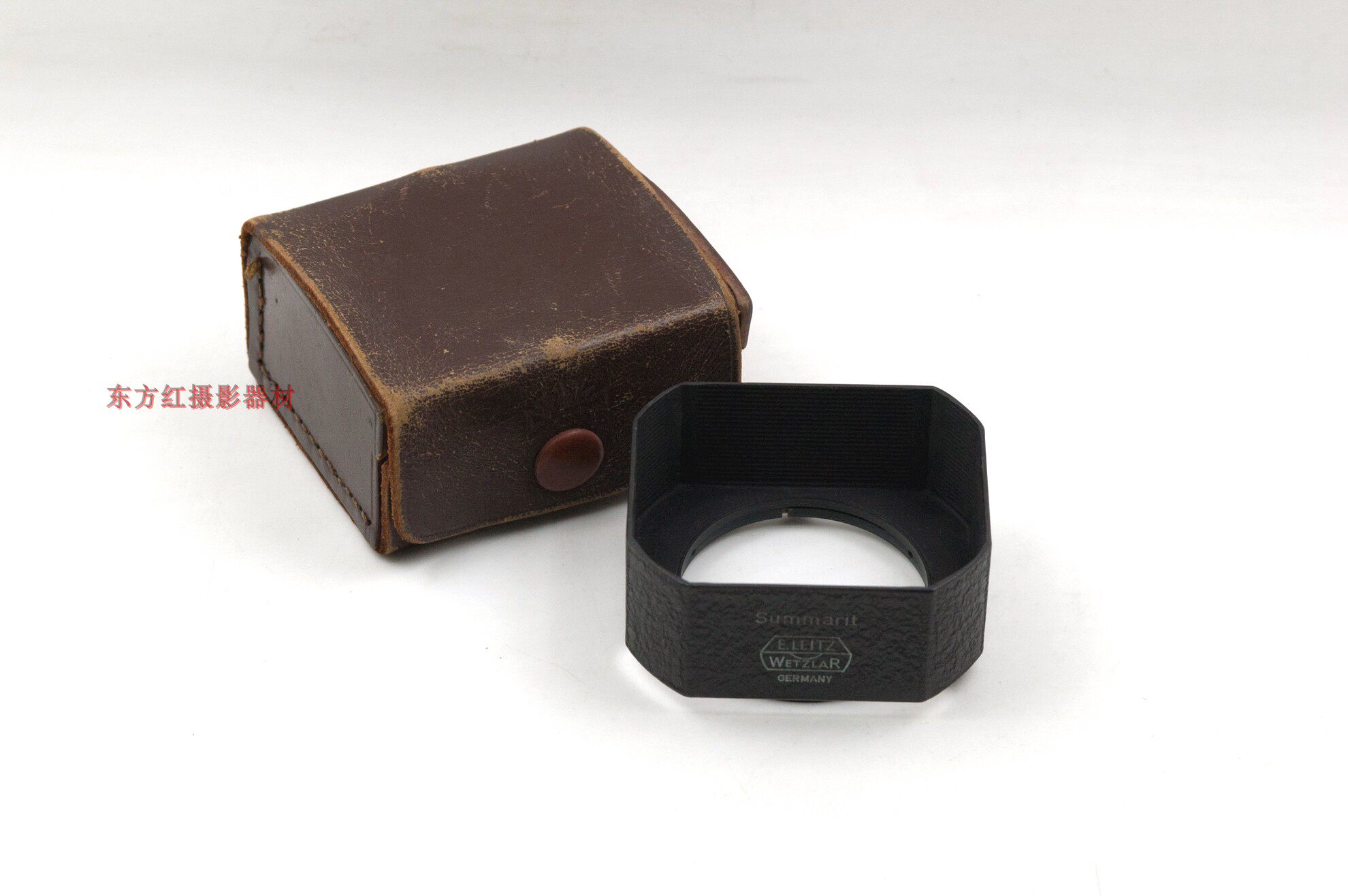 Leica Original LEITZ Summarit 50 lens with square shade for beauty