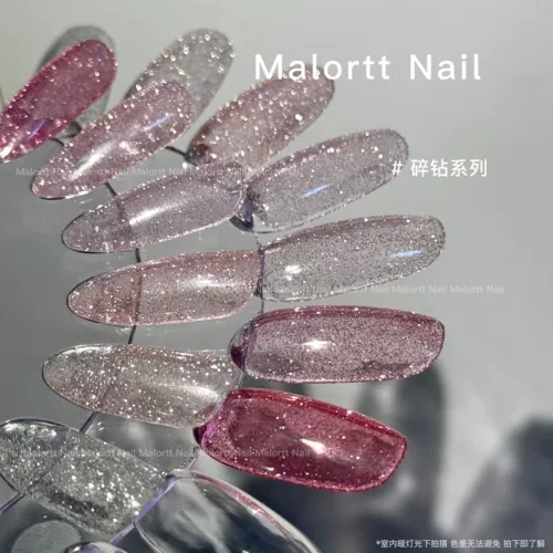 Взрыв измельченной буровой доспехи масляная резинка измельченное серебро несколько туманного острова отражает прыжки с лаком для ногтей.