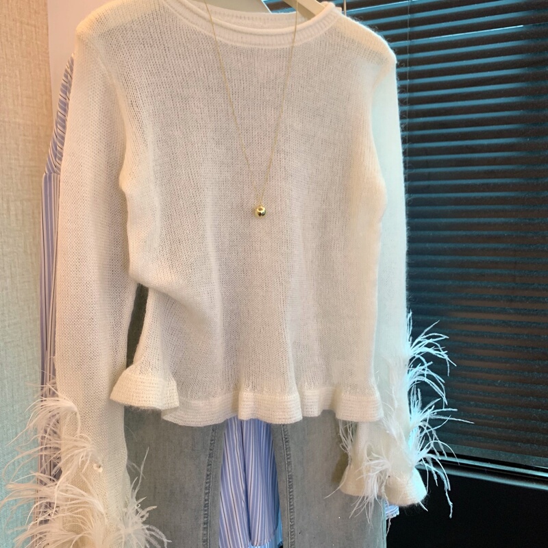 High-End Feather Splicing Flared Long-Sleeve Knit Top for Women, 2026 Spring Collection, Pullover Style
