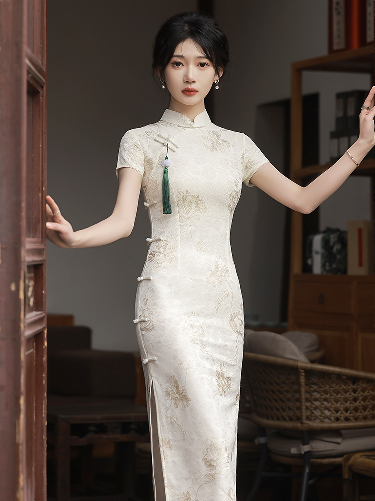  M+Tao Zhiyi -Delivery Pendant   + $9.89 