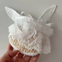 Белая кружевная соломенная шляпа