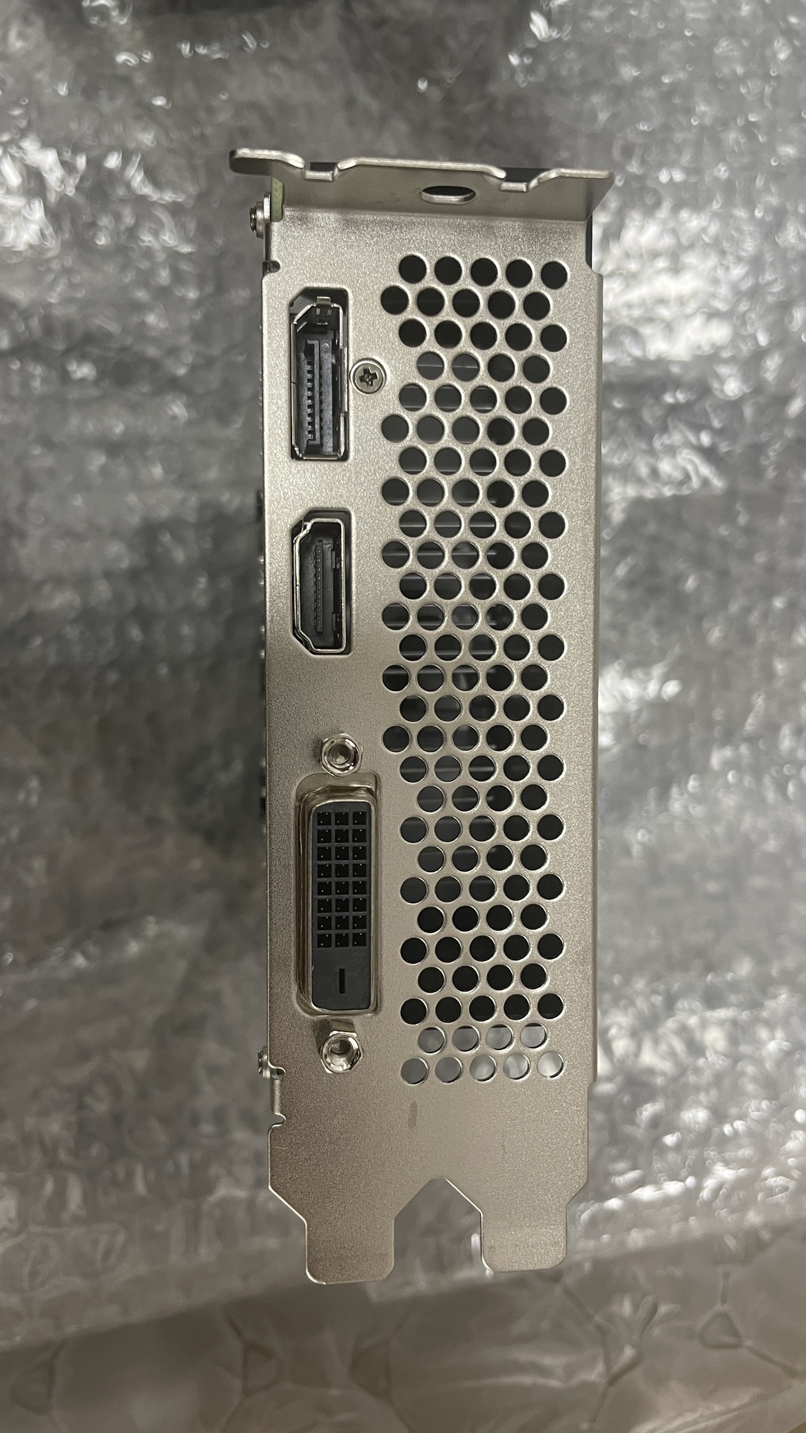 Dell's new machine demolition graphics card GTX1660TI 6G