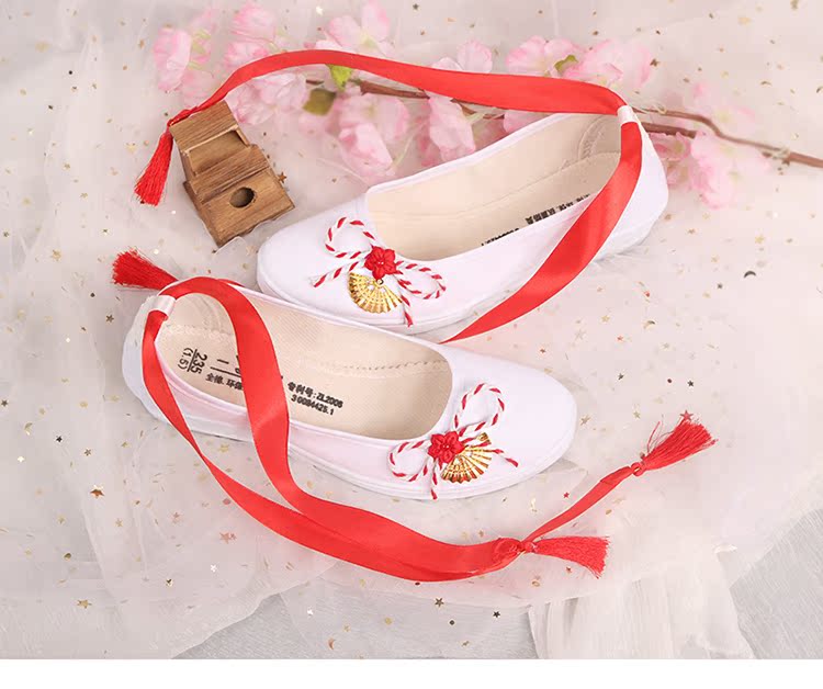 Và quạt - cổ thiết kế ban đầu handmade giày vải cổ sinh viên giày trắng COS nữ tua đơn giày mùa hè và mùa thu giầy anta nữ