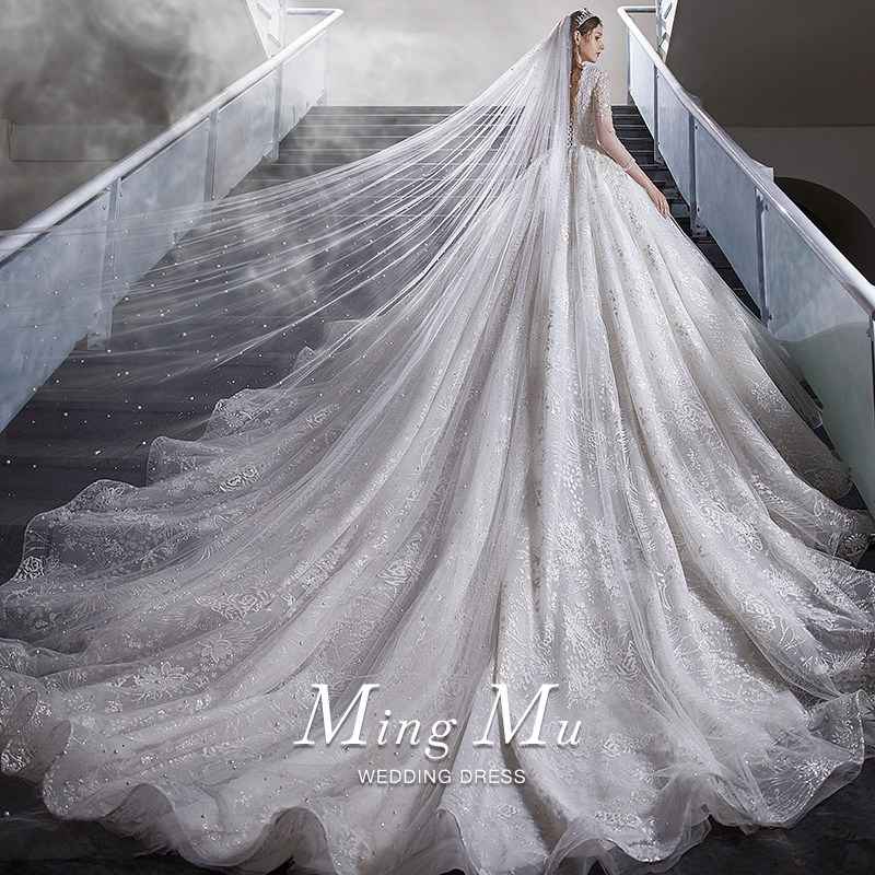 Long sleeve French wedding dress 2021 new bride high - end luxury heavy industry drag the wedding master yarn