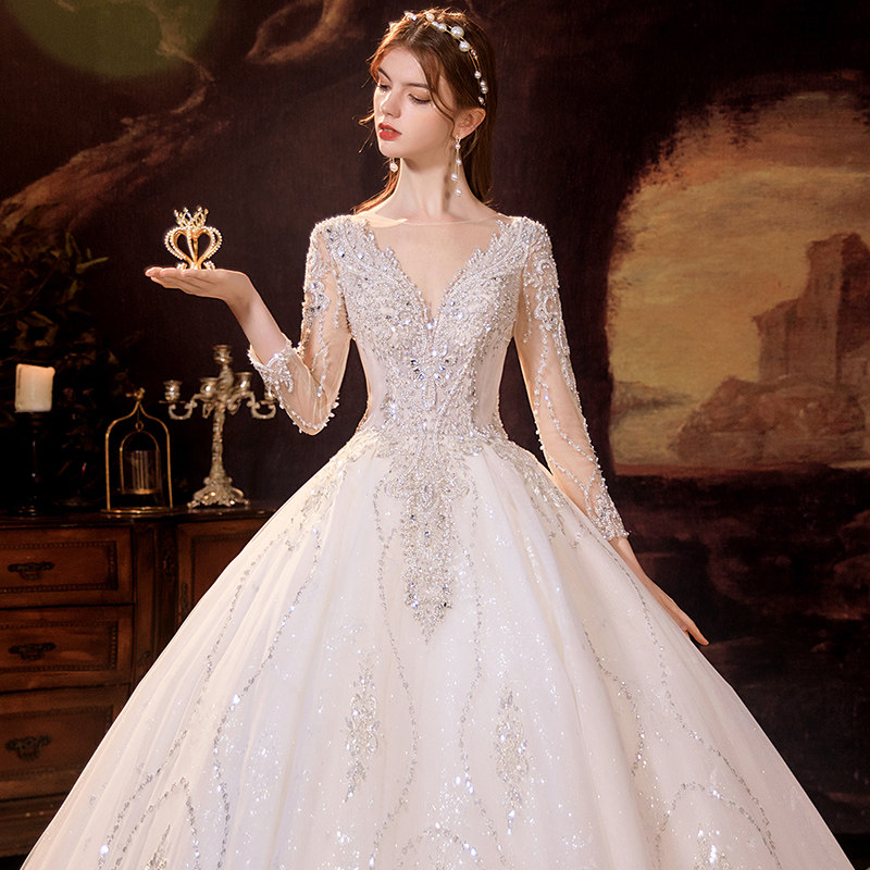Main Wedding Dress 2021 New Bridal Wedding Big Tail Heavy Duty French Long Sleeve v Neck Senior Sense Winter Little Man