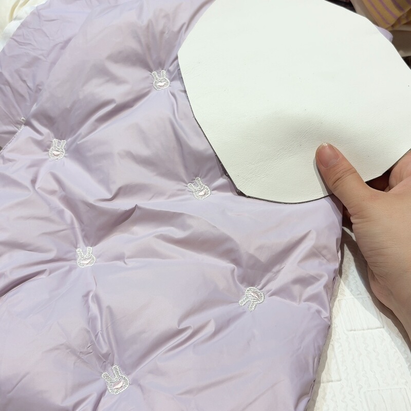 Three-In-One down Fabric, the Rabbit Inside Does Not Contain down Three-In-One down Fabric, the Rabbit Inside Does Not Contain down
