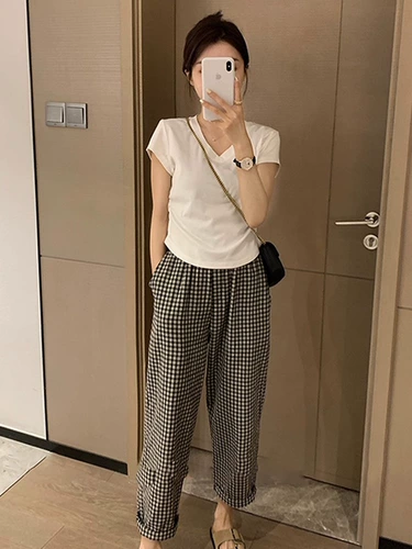 Летняя сексуальная приталенная короткая футболка с коротким рукавом, V-образный вырез