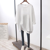 2020 Autumn and Winter new white T-shirt women long sleeve loose long Joker cotton embroidery base shirt coat tide