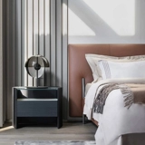 Кожаная кровать в промышленном стиле современный стиль главная спальня с большой кровать