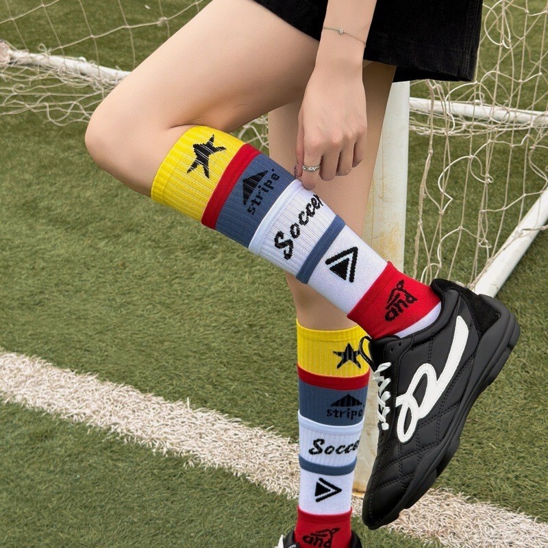 2 Pairs/Colorful Multi-Layered Patchwork Letter Long Socks for Women, Sports Style Football Calf Socks, Sweet and Cool Spicy Girl Socks