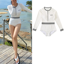 Long sleeves Triangle one-piece swimsuit women Summer 2021 new bubble hot springs Inwind white sexy sunscreen cover slim