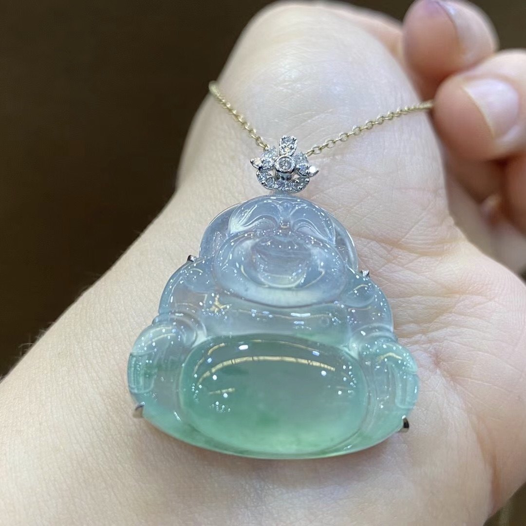 VISING天然石英质玉水沫玉佛龛吊坠：如何挑选一件既美观又耐用的时尚配饰?