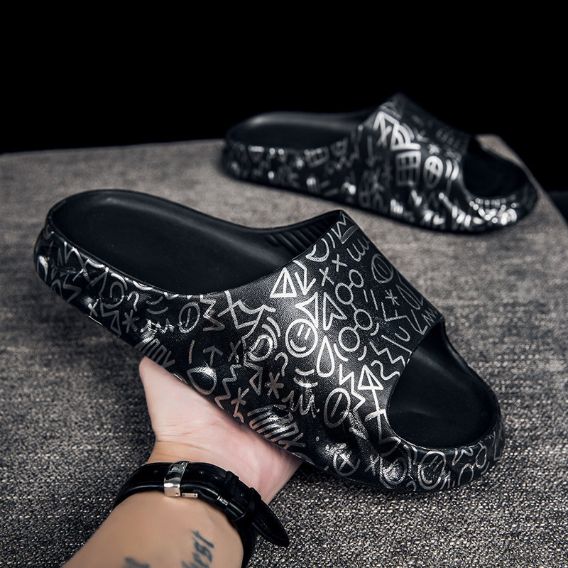 Men's slippers men's summer 2022 new trend outer wear fashion wear-resistant feces sandals men's beach sandals