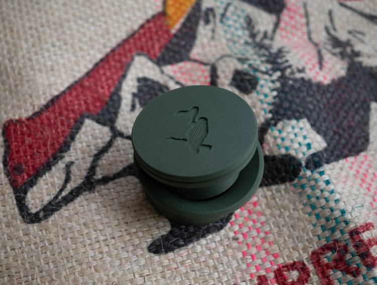 Pla Version of the Large Bird-Shaped Rotating Powder Dispenser, Domestic Moka Pot, Cloth Press Powder Filler, Powder Ring, Press Powder Without Leaking Powder Pla Version of the Large Bird-Shaped Rotating Powder Dispenser, Domestic Moka Pot, Cloth Press Powder Filler, Powder Ring, Press Powder Without Leaking Powder