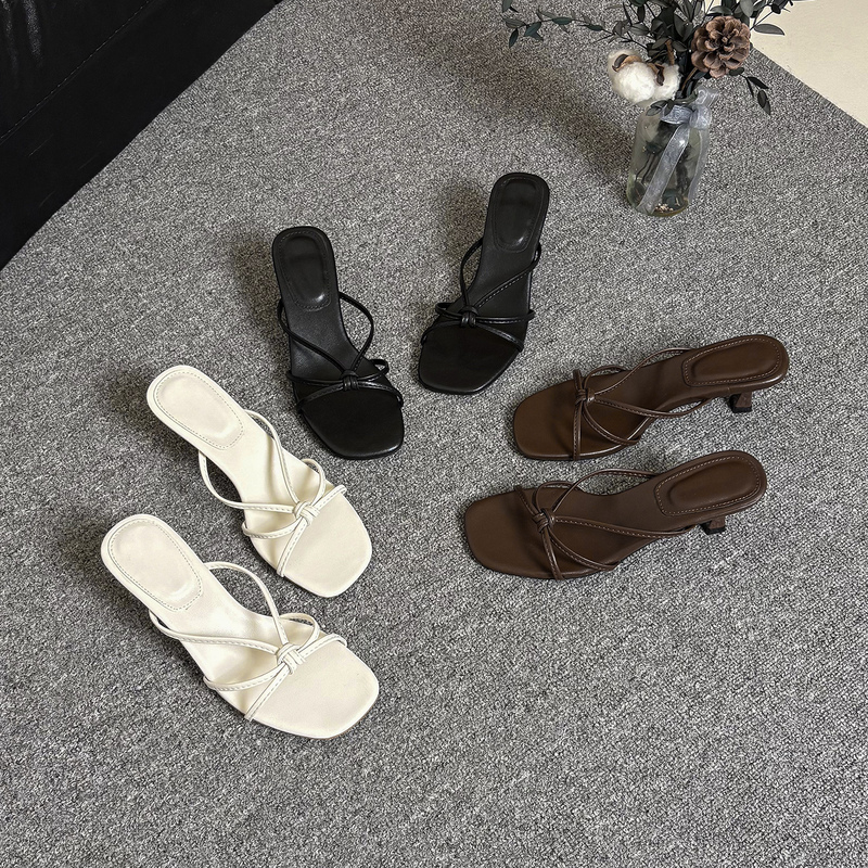 [in Stock] French-Style Cross-Strap Square-Toe Stiletto Sandals for Women 2026 Summer Slip-On High-Heel Sandals