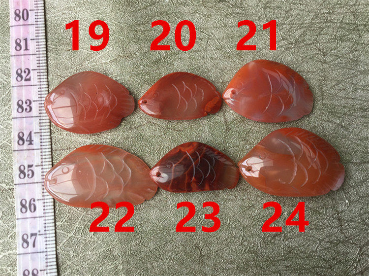 аксессуары для шеи 天然川料南红玛瑙柿子红火焰纹连年有余吊坠挂件 鱼项坠411 OTHER