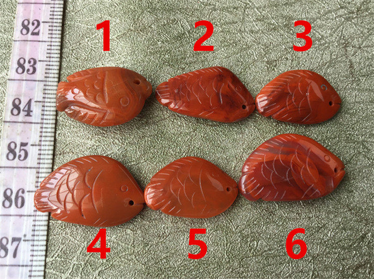аксессуары для шеи 天然川料南红玛瑙柿子红火焰纹连年有余吊坠挂件 鱼项坠411 OTHER