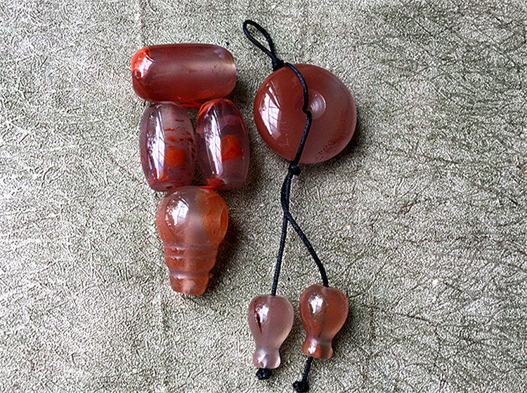 DIY аксессуары 四川凉山九口南红冰飘桶珠顶珠三通.平安扣小玲铛。套装