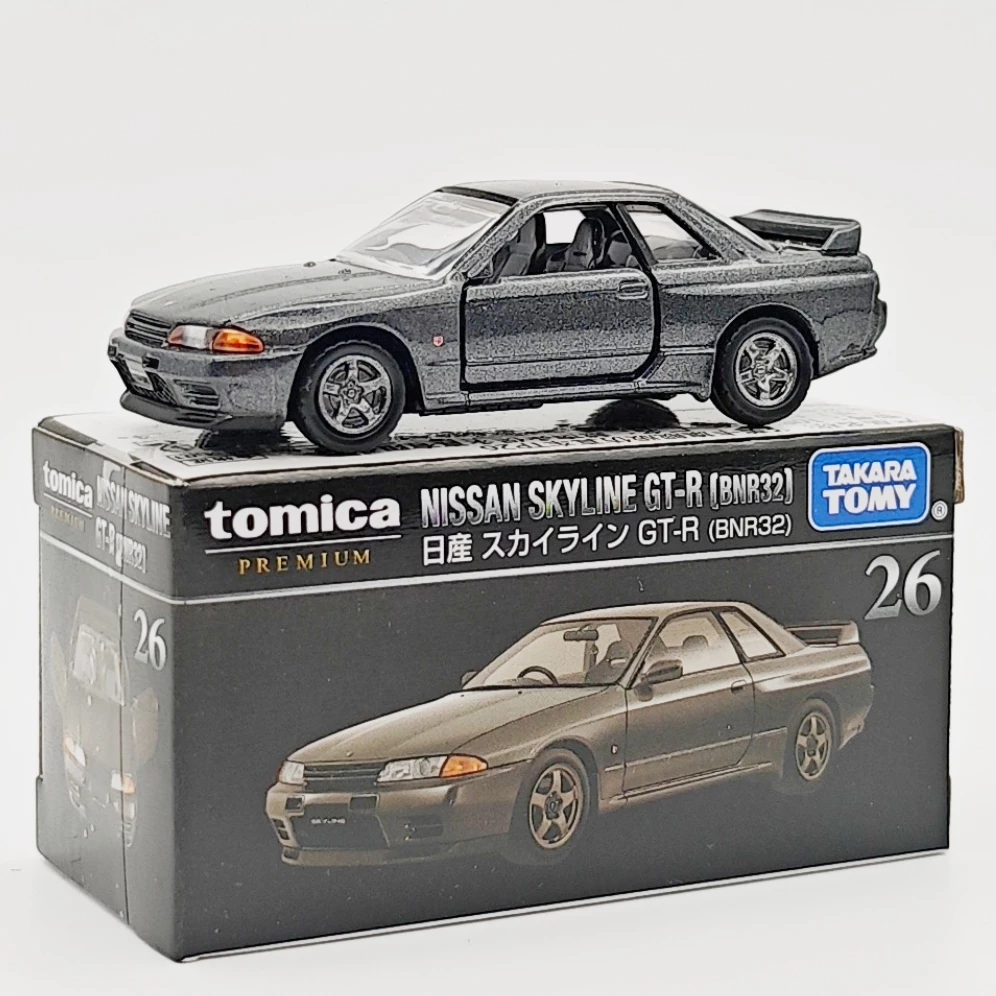 Эталонная коллекционная модель автомобиля спортивного класса Domi Card Black Box Alloy Simulation Lamborg GTR