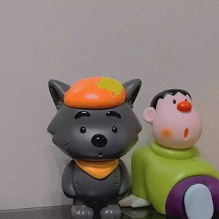 Dumb Grey Wolf and Pleasant Goat Figurines Trendy Toy Ornaments Wolf King Cute Popular Model Dolls Car Desk Decoration