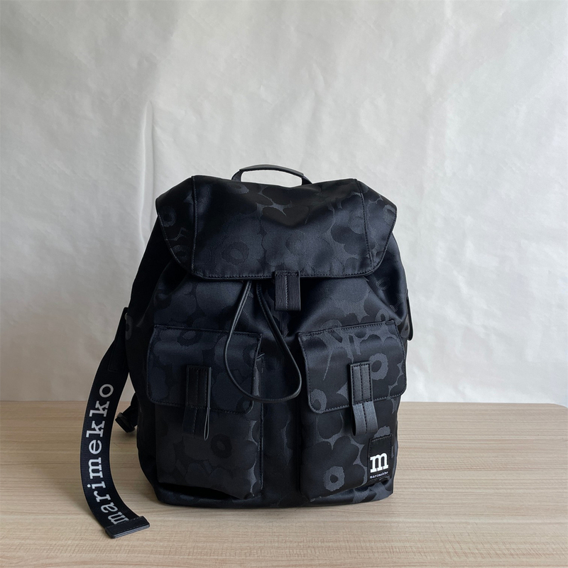 Nordic Finnish Niche Nylon Handbag Crossbody Bag for Commuting, Versatile Large-Capacity Letter-Patterned Computer Backpack