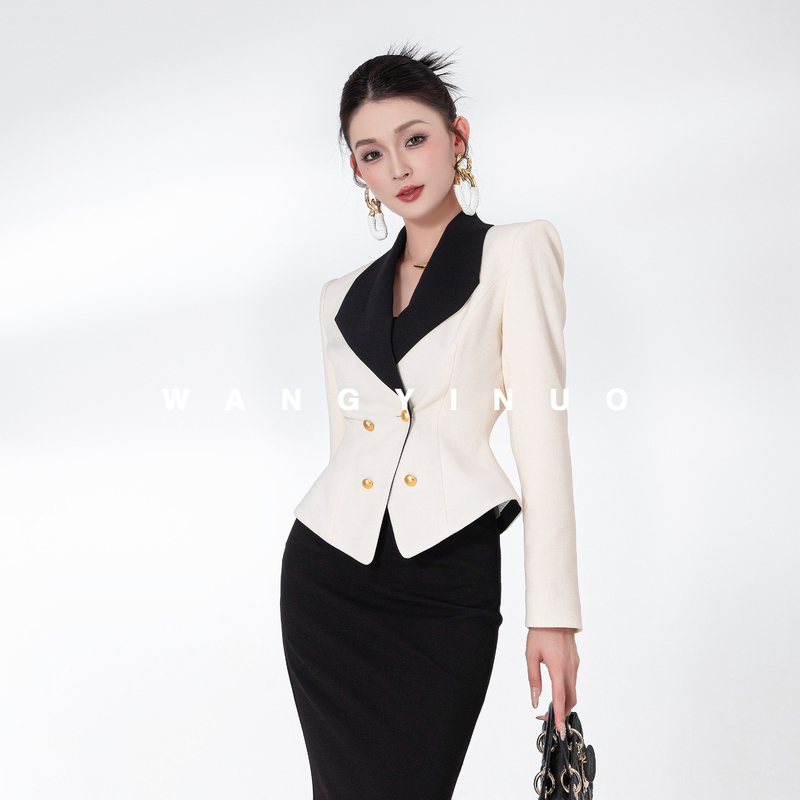 Md Yinuo [Warm Candy Latte] Color-Block Slim Fit Double-Breasted Jacket for Women, Waist-Cinching Chanel-Style Commuter Blazer