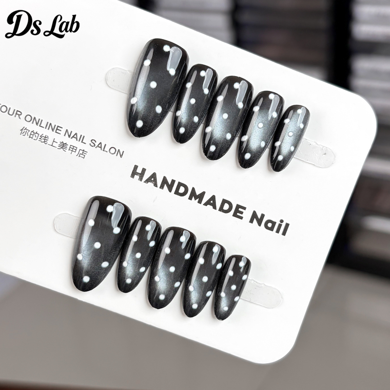 Black and White Polka Dots, Hailey White Polka Dots, Black Cat-Eye Polka Dots, Wearable Nails That Enhance Complexion, Elegant Polka Dots, High-End Nail Art ins